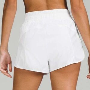 Lululemon Track That High-Rise Lined Short 3"
White Size 4